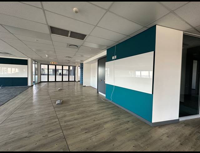 1,368M² OFFICE TO LET IN SANDTON CENTRAL